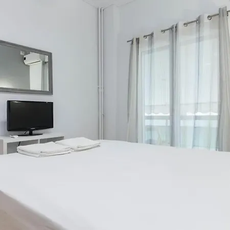 Apartment Modern Cozy 1 Bd Perfection Apt Piraeus