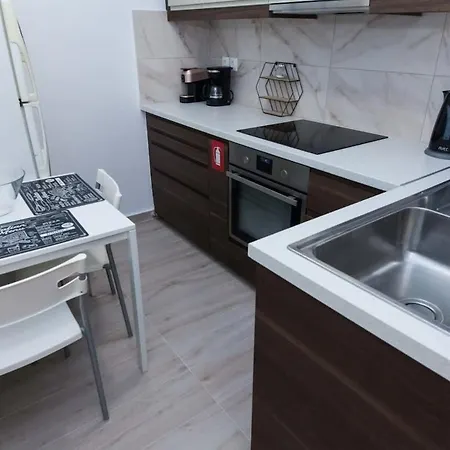 Modern Cozy 1 Bd Perfection Apt